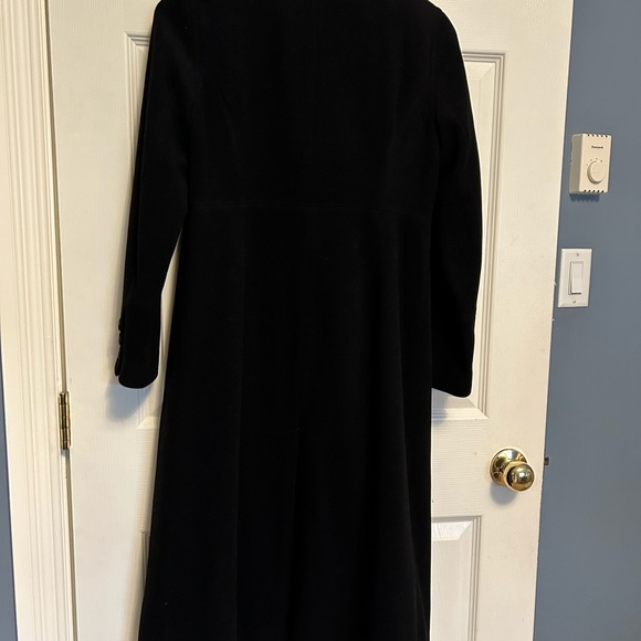 Banana Republic Coat - Picture 3 of 10